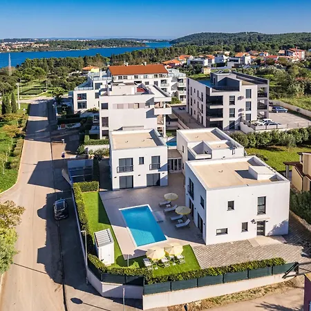 Del Mar * Πούλα