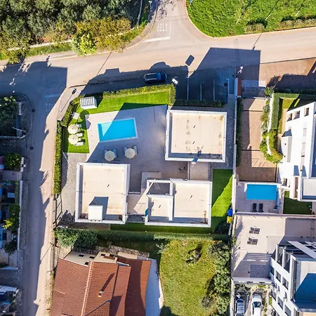 Del Mar Villa