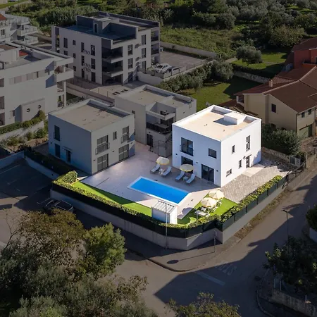 Вілла Del Mar *